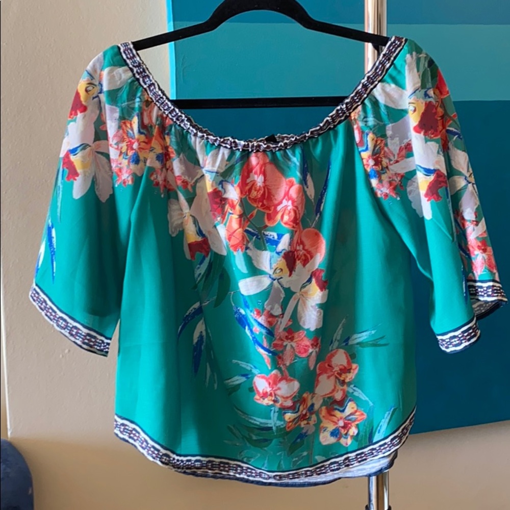 Colorful tropical print off shoulder crop top